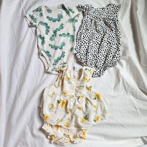Old navy baby girls outfit bundle 18-24 months